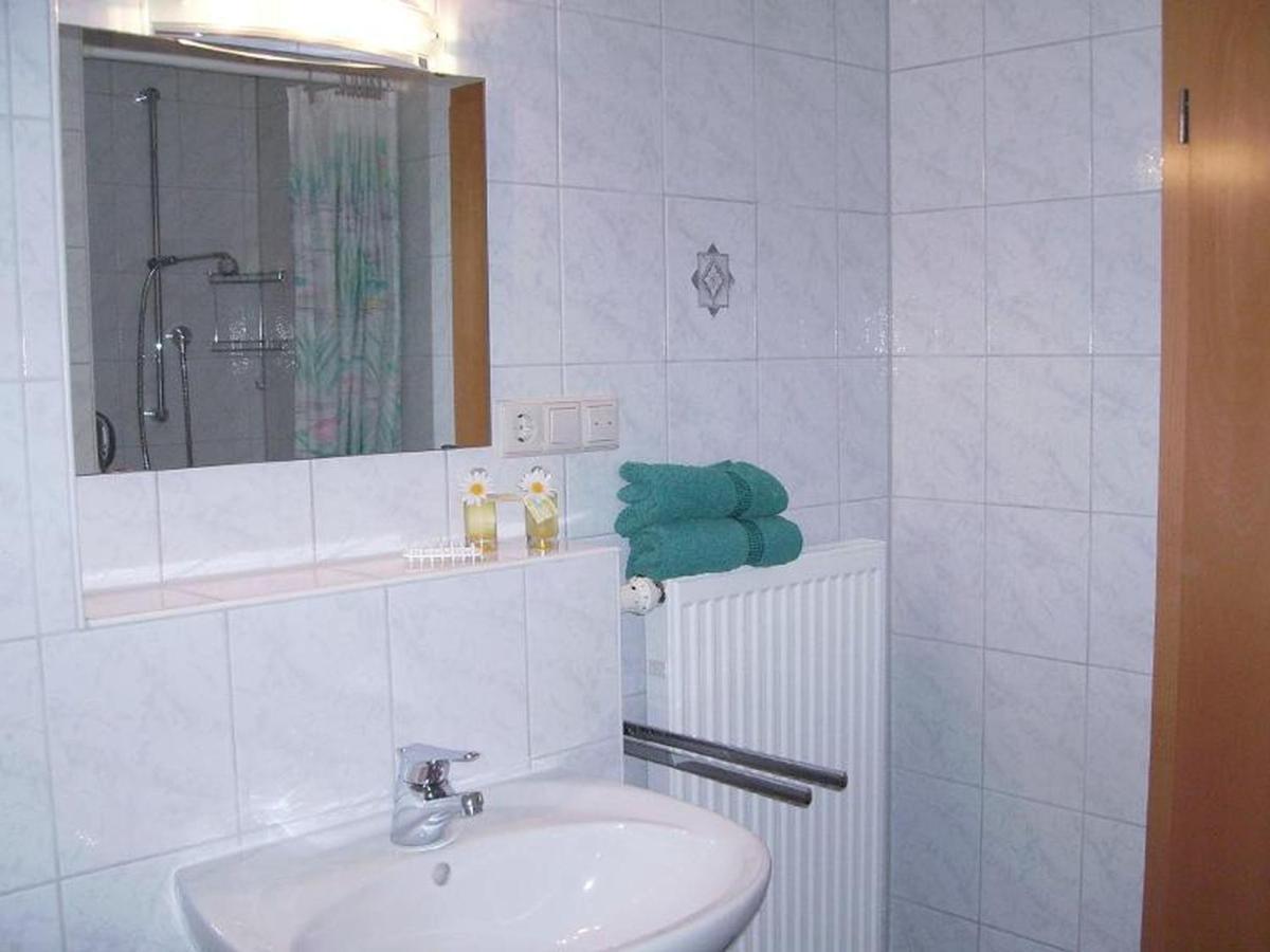 Ferienwohnung Nicole Buffler 林道 外观 照片